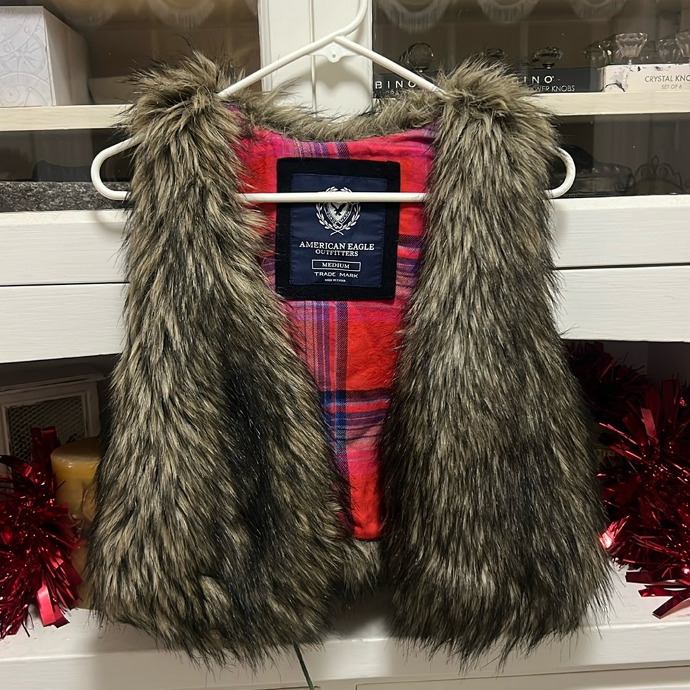 American Eagle Fur Vest Size M
